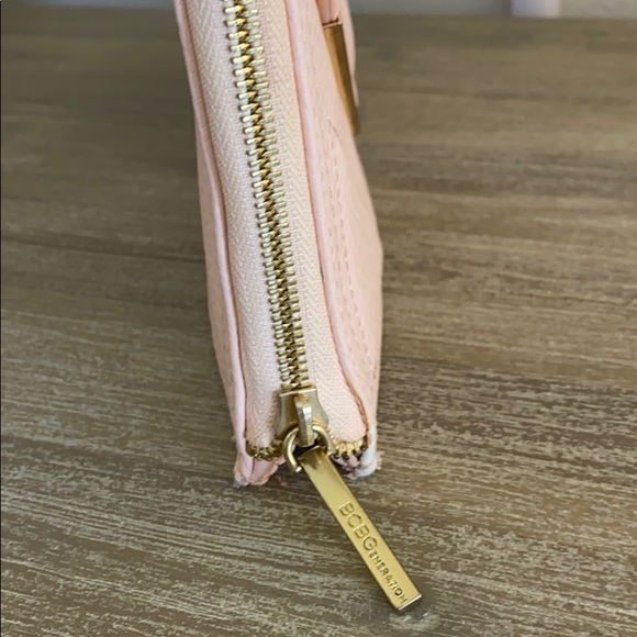 Light pink clutch - Picture 3 of 4
